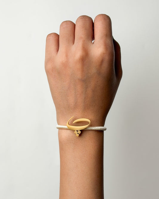 String Letter Bracelet پ
