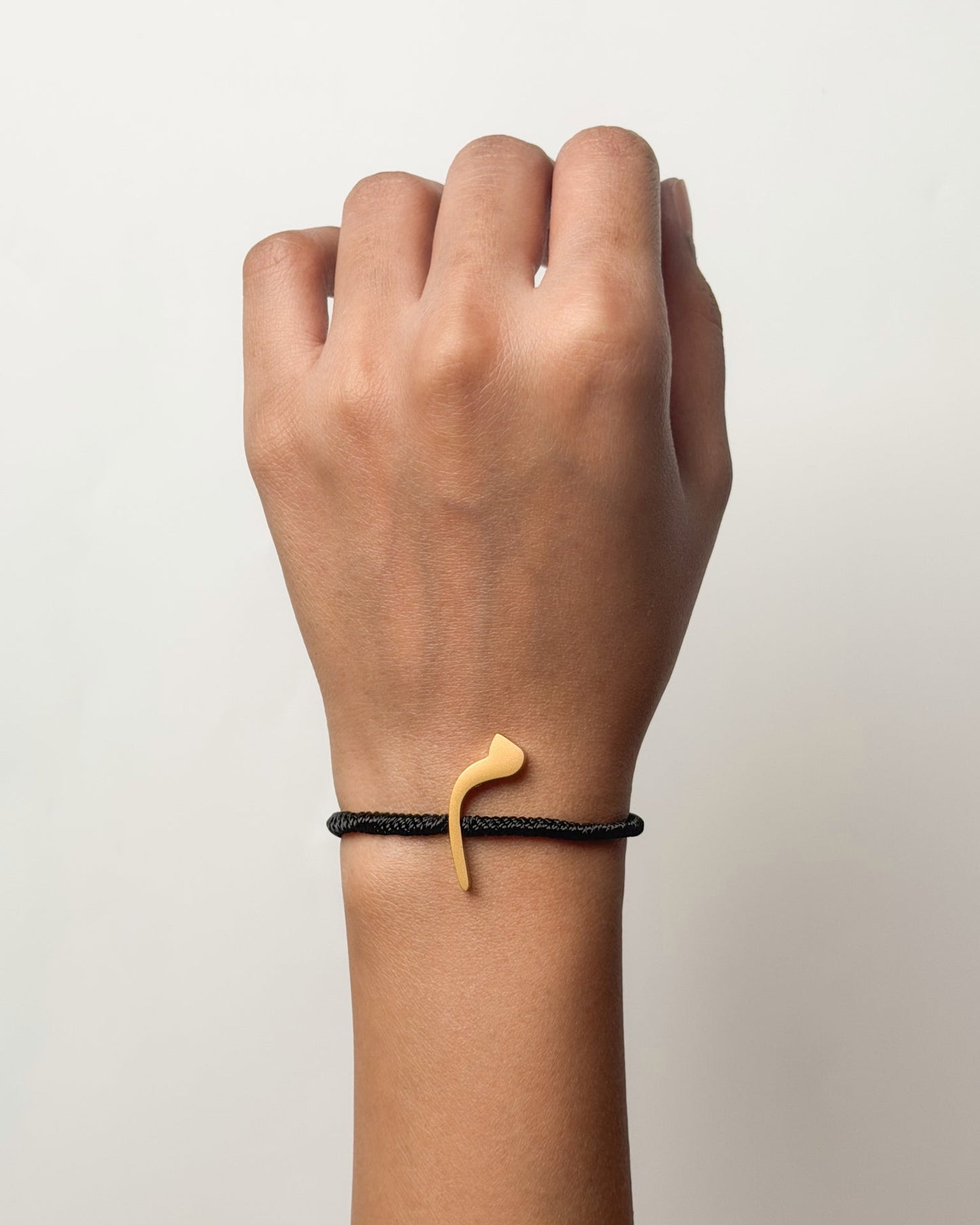 String Letter Bracelet م