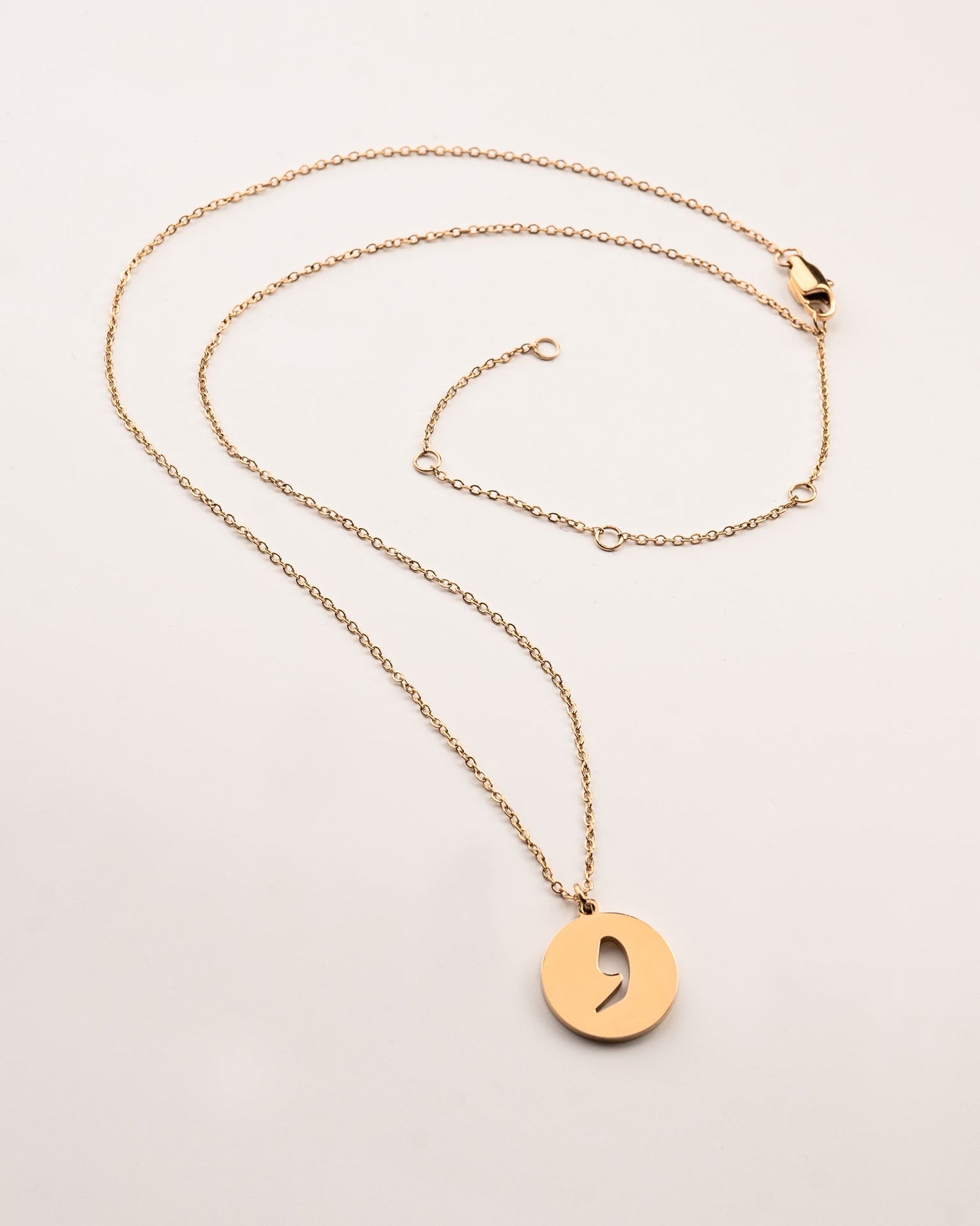 Arabic Letter Necklace ر