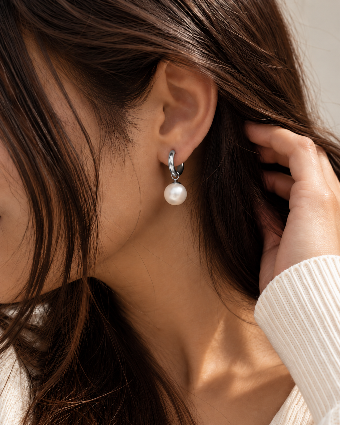 Cove Pearl Earrings (Silver)