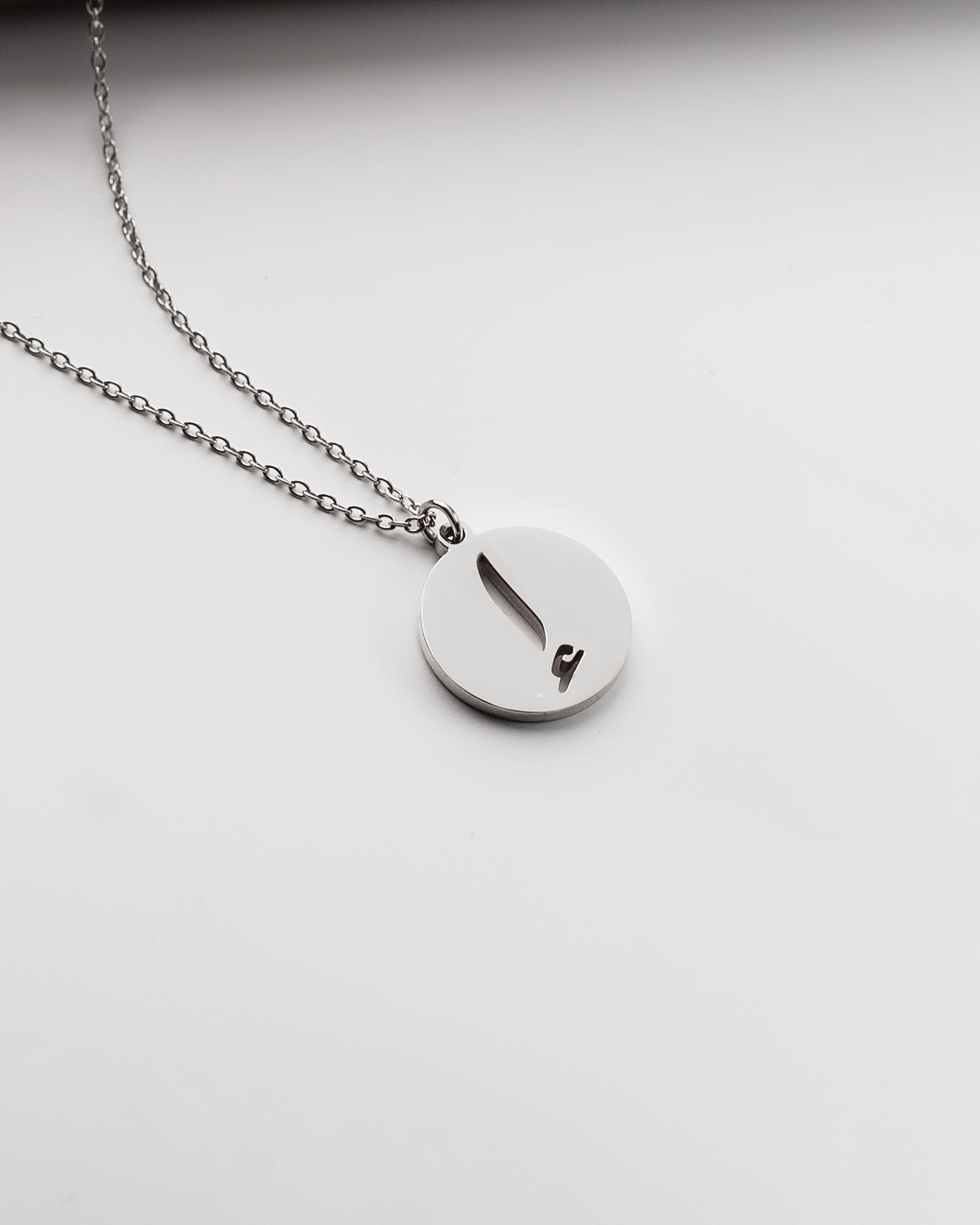 Initial Necklace (Silver) إ